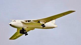 HANDLEY PAGE VICTOR GIANT 1/6.5 SCALE COLD WAR RC BOMBER - LMA RAF ELVINGTON - 2016