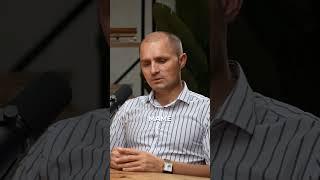 Ваше ДЕТСТВО - СЧАСТЛИВОЕ? СМОТРИ ПОДКАСТ! #podcast #shorts #детство #психология #бизнес #рек #успех