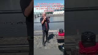 GABI, VOS NO TE ANIMÁS A CANTAR EN PUERTO MADERO 02. #music  #puertomadero  #artistacallejero