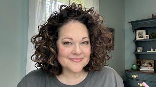 Curly Hair Tutorial with Bounce Curl Volume Root Clips