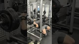 Gym Fails - 150kg Bench Press Attempt, Safety Bar Falls Off!