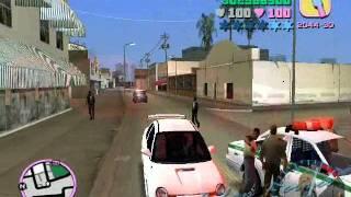 GTA Vice City probando coches reales