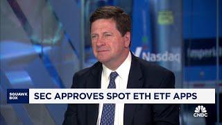 Former SEC chief Jay Clayton breaks down approval of spot ether ETF applications