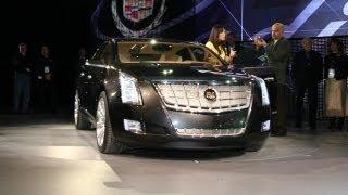 Cadillac XTS Platinum Concept @ 2010 Detroit Auto Show - CAR and DRIVER