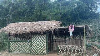 Full video 30 days:  single mother building a bamboo house with abandoned baby, help by a kind man