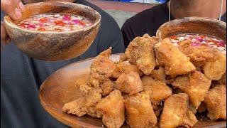 FRIED PWET NG MANOK OR PALDEOT