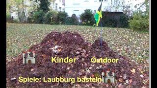 Kinder Outdoor Spiele: Eine Laubburg bauen