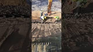 Не пильная работа экскаваторщика в Польше