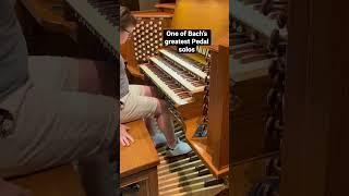 This Bach pedal solo never gets old #classicalmusic #organ #organist #orgel