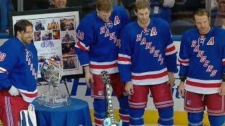 Henrik Lundqvist receives gifts from Rangers