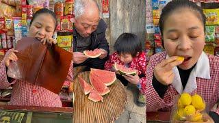 The childhood canteen in memory, 記憶に残る子供時代の食堂, 아이들을 위한 포장마차