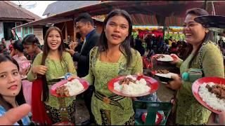 Meeting My Future Wife At An Indonesian Wedding!!