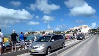 Sint Maarten Karibik Philipsburg Maho Beach crazy Flughafen und Hafeninfo - ReiseWorld