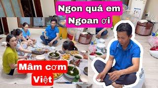 Bữa Cơm Việt Cùng Anh Quý Và Cac Chị Đồng  Hương.