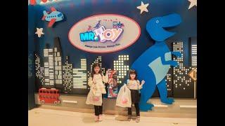 Aimi dan Amira Beli Mainan di Mr Toy