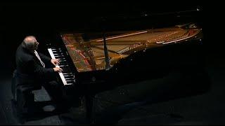 Grigory Sokolov in Paris - J.S.Bach(transcr.A.Siloti) - Prelude In B Minor (after BWV 855a)