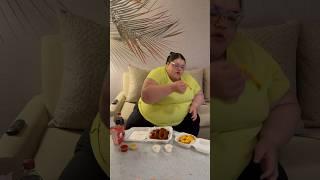 Fat girl tries the Fat Shack in Las Vegas  #plussize #whatiate #fat #foodie #plussizetravel #food