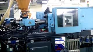 Molding machine