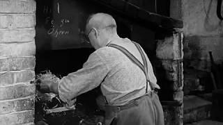 Традиционные ремёсла Германии, изготовление сельскохозяйственного инструмента, ковка мотыги.(1963г.)