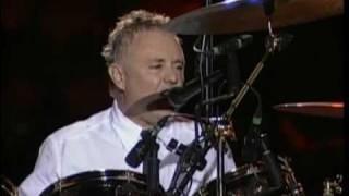 Roger Taylor - Drum Solo + I'm in love with my car (Santiago 2008)