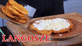 Langosze  Lángos z  białym sosem czosnkowym / Oddaszfartucha