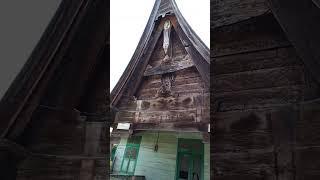 Rumah Batak 7 bungkulan kok mirip ruma gadang Minangkabau yah? #batakinfo #batak #sejarahbatak
