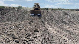 Skillful Operator Working With Caterpillar D9T Bulldozer - 4k