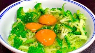 Broccoli is beaten into three eggs. I didn’t expect it to be so delicious. My family never ge