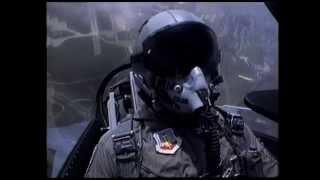 F-16 Fighting Falcon with Cockpit Video