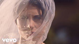 Giordana Angi - the wedding song (texting with Miley) (Official Music Video)