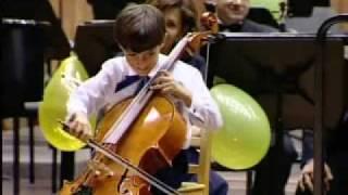 Santiago Cañón V (6 Years Old) plays Goens Scherzo