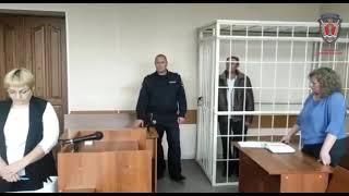 В Минусинске предстанут перед судом родители, которые привязывали к батарее дочь