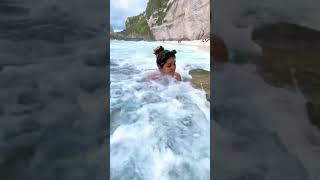 Best Beach of Bali ! A must visit place in Nusa Penida #shorts #balitravel #ytshorts #bali #couple