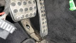 MERCEDES CL63 CL550 S550 S63 W216 W221 HOW TO REMOVE GAS PEDAL