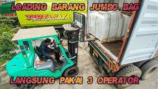 Proses loading barang jumbo bag ke dalam container