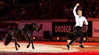 Performing at the biggest horse show in the WORLD (part 2)