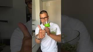 Лапша из огурца  (Желток лучше не добавлять)