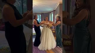 When your wedding dress gets a standing ovation! #wedding #bride #weddingdress #bridal #pov