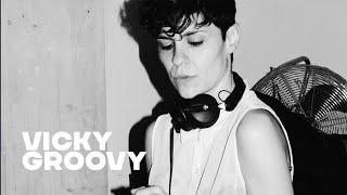 VICKY GROOVY | Techno Room Radio