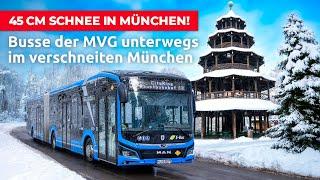 Busse der MVG unterwegs im verschneiten München (Dezember 2023)