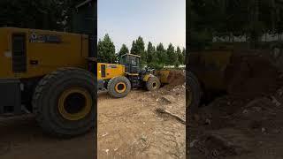 XCMG LW700HV! Chinese-made wheel loader is an absolute game-changer in the construction industry! 