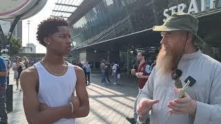 I Went To A Qadiani Mosque & This 2hat Happened! Yusuf & Visitor Speakers Corner Stratford Sam Dawah