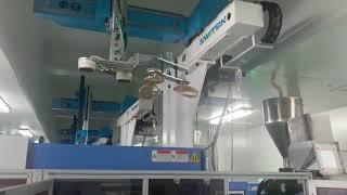 SWITEK Injection Robot Milk powder cover In molding labeling