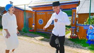 How Tatars Live in the Village in Summer. Life of a Large and Friendly Family  Tatarstan