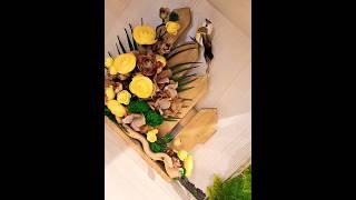 Композиция с ранункулюсом #shots #flowers #композиция #декор #цветочныйзабор #декорсомхом #птица