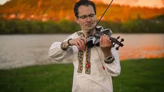 Mark Kovnatskiy plays his tune "Shendl's Nign"