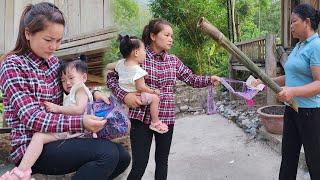The real life of a 17 year old girl taking care of her child alone - the cruel mom-in-law attacks