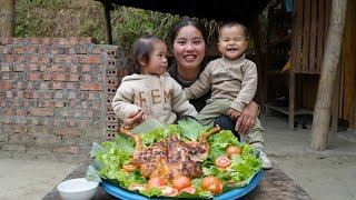 Harvesting giant cabbage to sell at the market - roasting chicken for my little son to eat