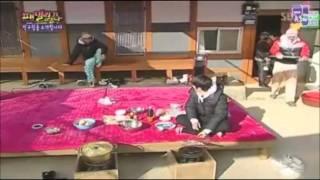 Bigbang-Daesung annoying TOP getting Angry (FUNNY)