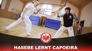 Makoto Hasebe lernt Capoeira